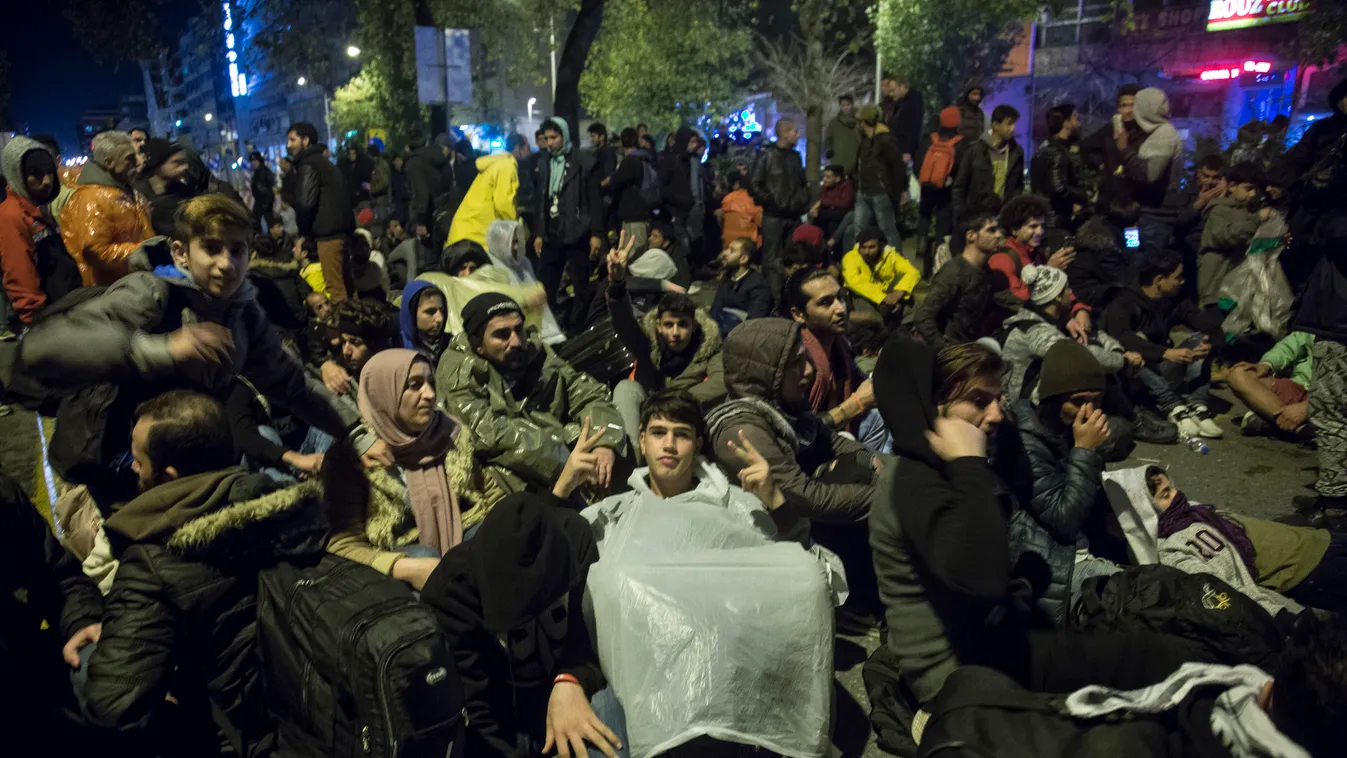 Police is blocking migrants trying to march towards the Greek-FYROM borders  Greece REFUGEE Migrant Migrants Emigration MIGRATION Asylum Seekers Greek Thessaloniki Salonica Salonika Idomeni Selanik Salonico refugees crisis EUROPE EUROPEAN eu Iraq Syria Pa