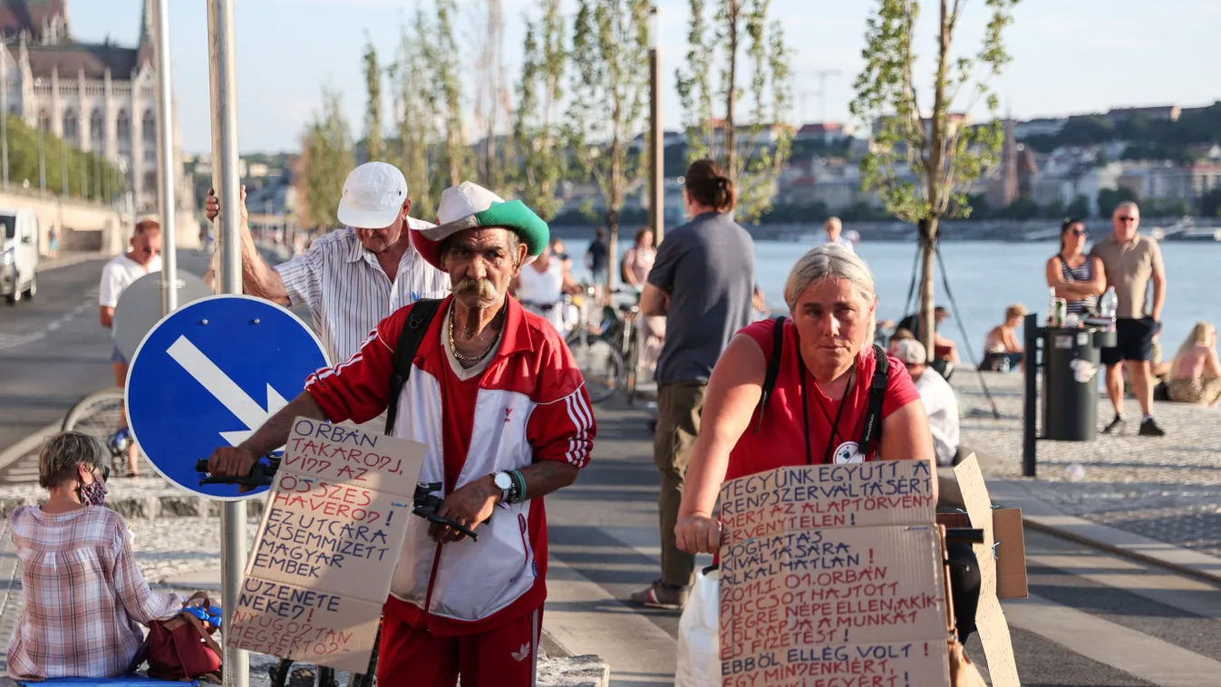 MZP, Márki-Zay Péter, tüntetés, tiltakozás, Jászai Mari tér, Budapest, KATA változás, KATA adó, KATA 