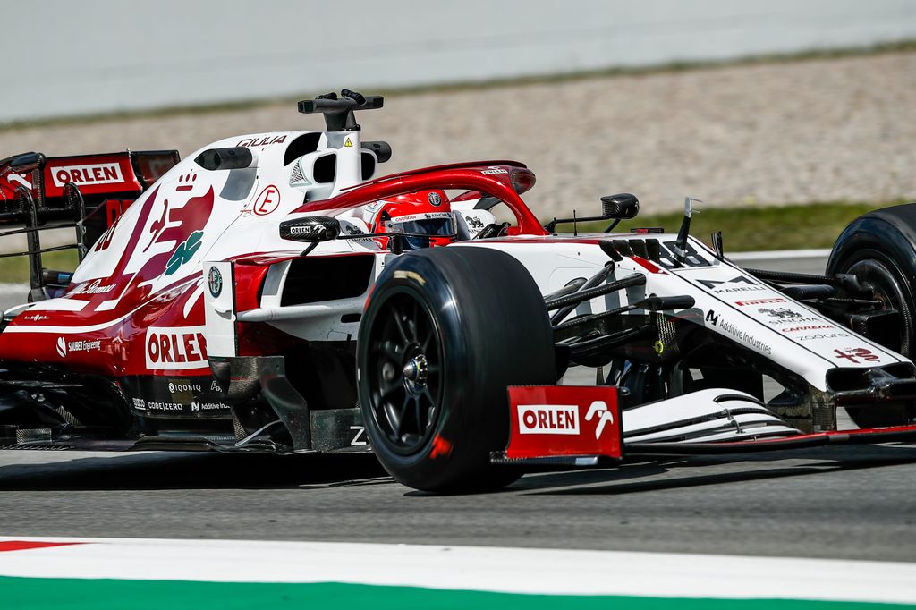 Forma-1, Barcelona, Pirelli, teszt, 18 colos gumi, 2022, Robert Kubica, Alfa Romeo 