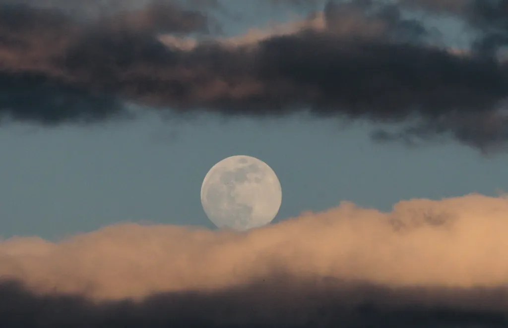 Full moon in Ankara 2020,Ankara,clouds,full moon,May,moon,Sky,Turkey 
