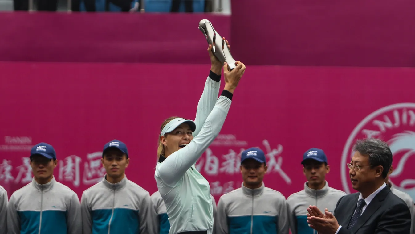 Maria Sharapova beats Aryna Sabalenka to crown 2017 WTA Tianjin Tennis Open China Chinese tennis open WTA singles women's Tianjin tournament 