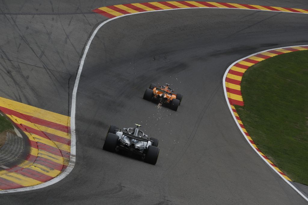 A Forma-1-es Belga Nagydíj szombati napja, Fernando Alonso, Valtteri Bottas, címlap 
