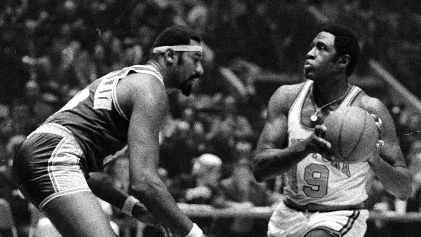 Willis Reed Wilt Chamberlain NBA New York Knicks Los Angeles Lakers 1970 