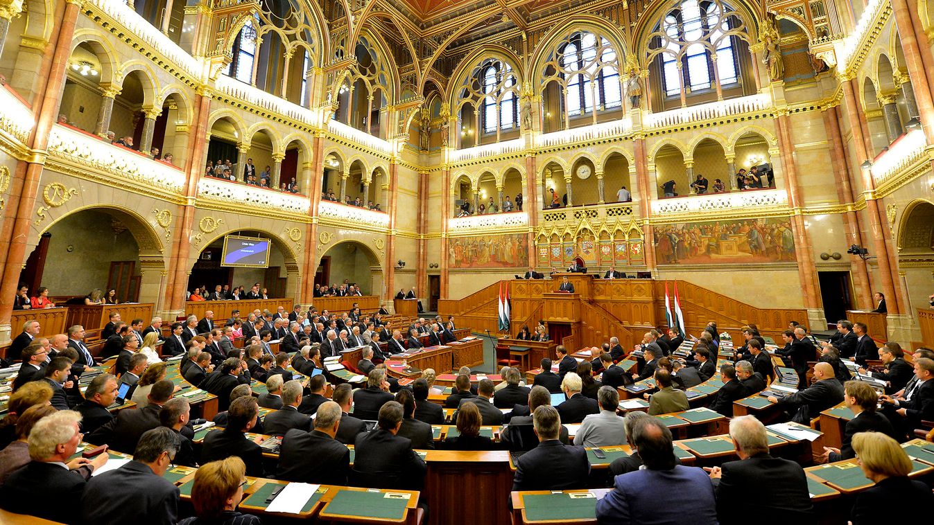 Országgyűlés, Orbán Viktor, miniszterelnök, felszólal, plenáris ülés 