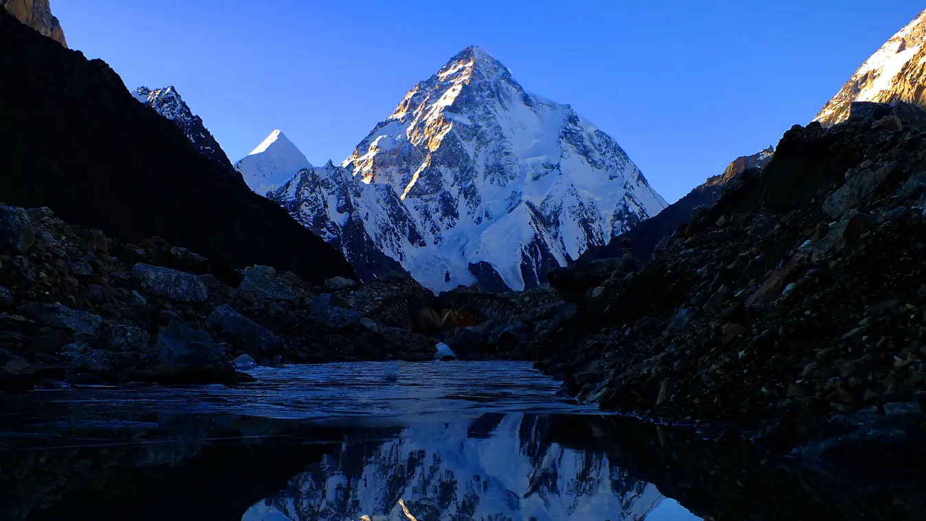 K2, pakisztáni hegycsúcs, himalája, hegycsúcs, hegy, második legmagasabb hegy a földön, Csogori, 8611 méter, kína, india, pakisztán 