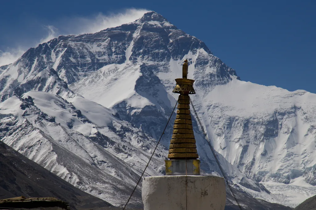 Mount Everest, hegy, tábor, pihenő táborok, túra, hegymászás, legmagasabb hegy, Nepál, Kína 