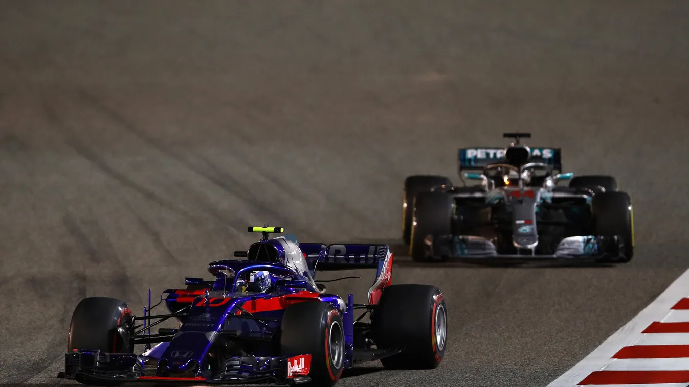 A Forma-1-es Bahreini Nagydíj, Pierre Gasly, Scuderia Toro Rosso, Lewis Hamilton, Mercedes-AMG Petronas 