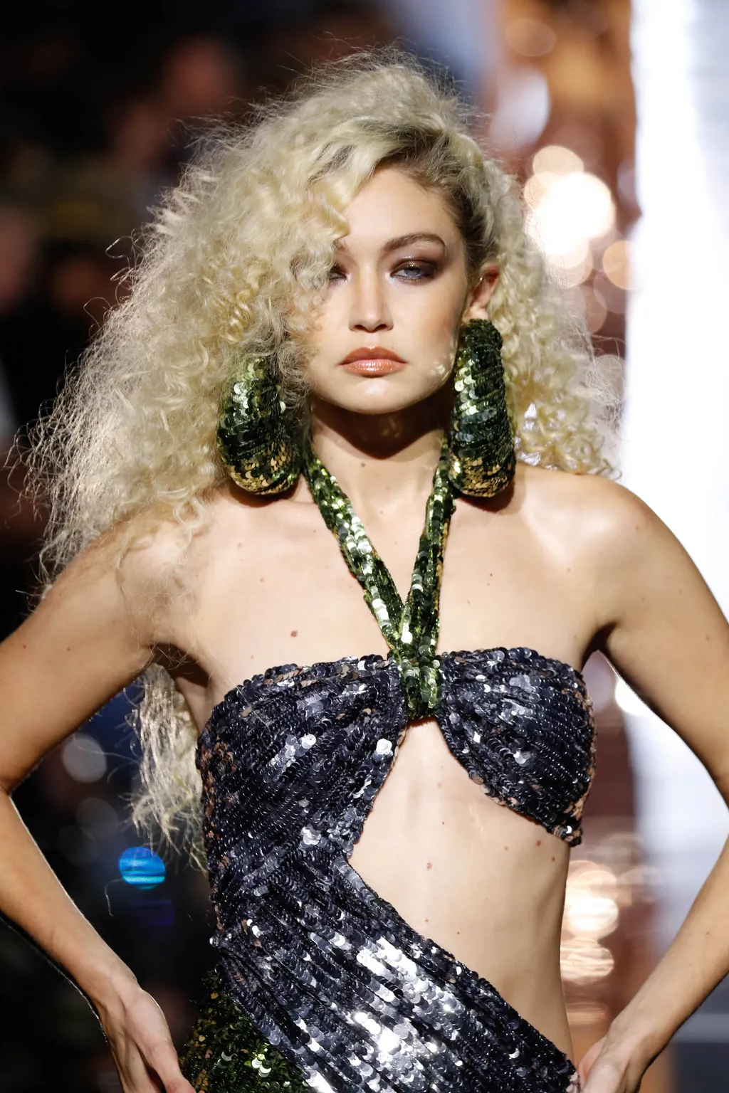 A legjobban kereső modellek  Gigi Hadid  Tom Ford - Runway - September 2022 New York Fashion Week: The Shows GettyImageRank3 Color Image arts culture and entertainment Vertical FASHION 