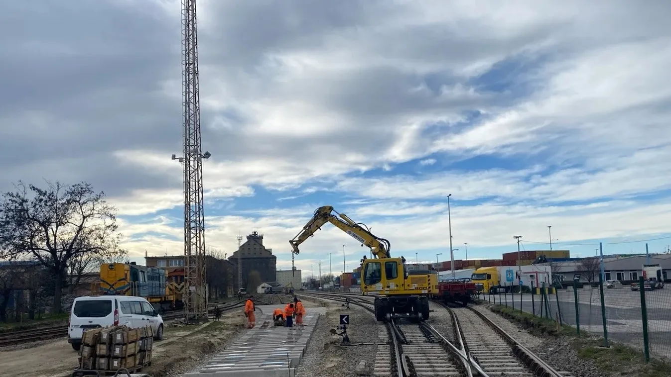 Átfogó infrastrukturális fejlesztés zajlik hazánk stratégiai fontosságú kikötőjében, vágányhálózat, Csepeli Szabadkikötő 