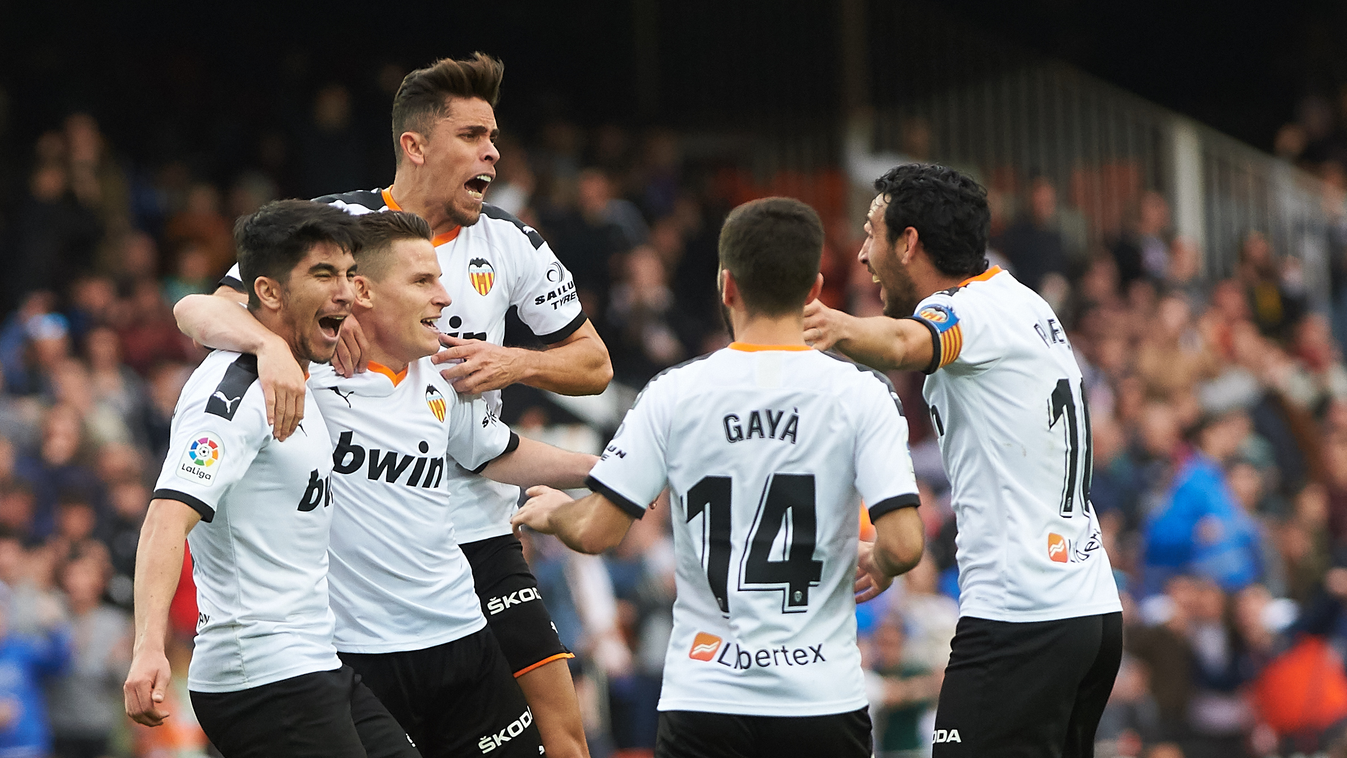 Valencia CF v Real Betis Balompie - La Liga valencia betis personajes deporte soccer Spain SPORT la liga santander spain league futbol 
