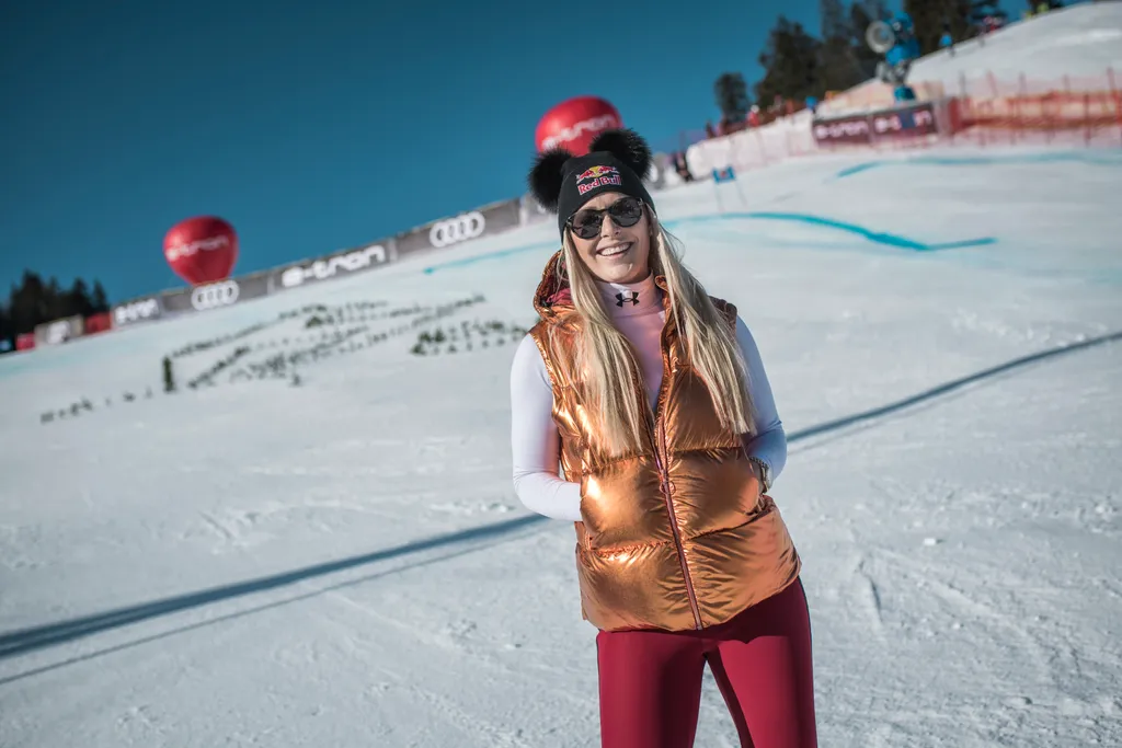 Lindsey Vonn SKI SNOW SLOPES RACING ENDURANCE 