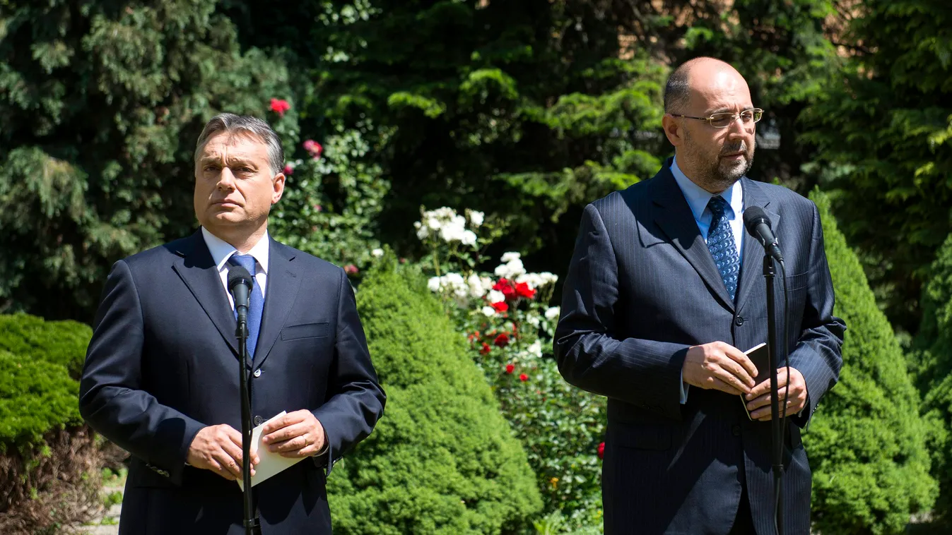 Orbán Viktor és Kelemen Hunor, a Romániai Magyar Demokrata Szövetség (RMDSZ) elnöke, a román kormány miniszterelnök-helyettese sajtótájékoztatót tart Szatmárnémetiben 