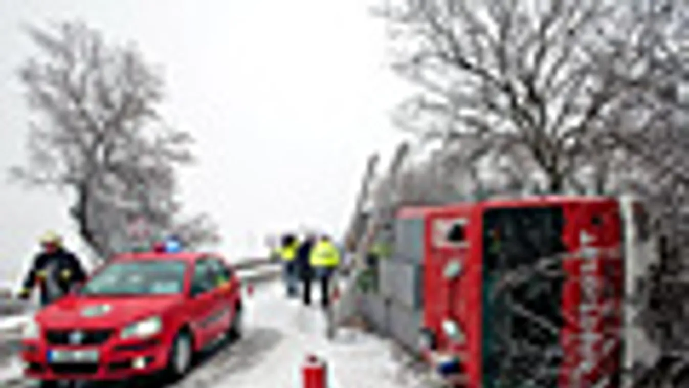 havazás, baleset,tűzoltóautó felborult