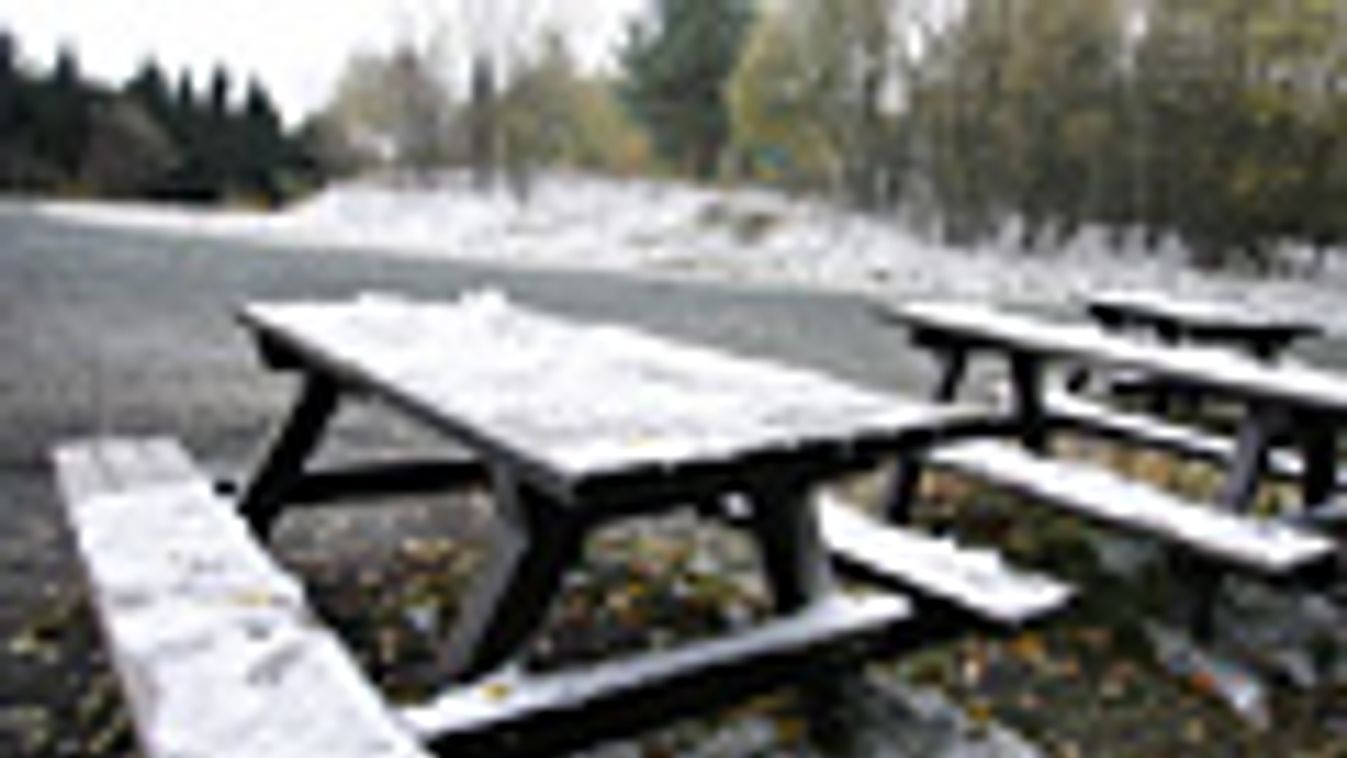 első hó 2012 magyarország, 