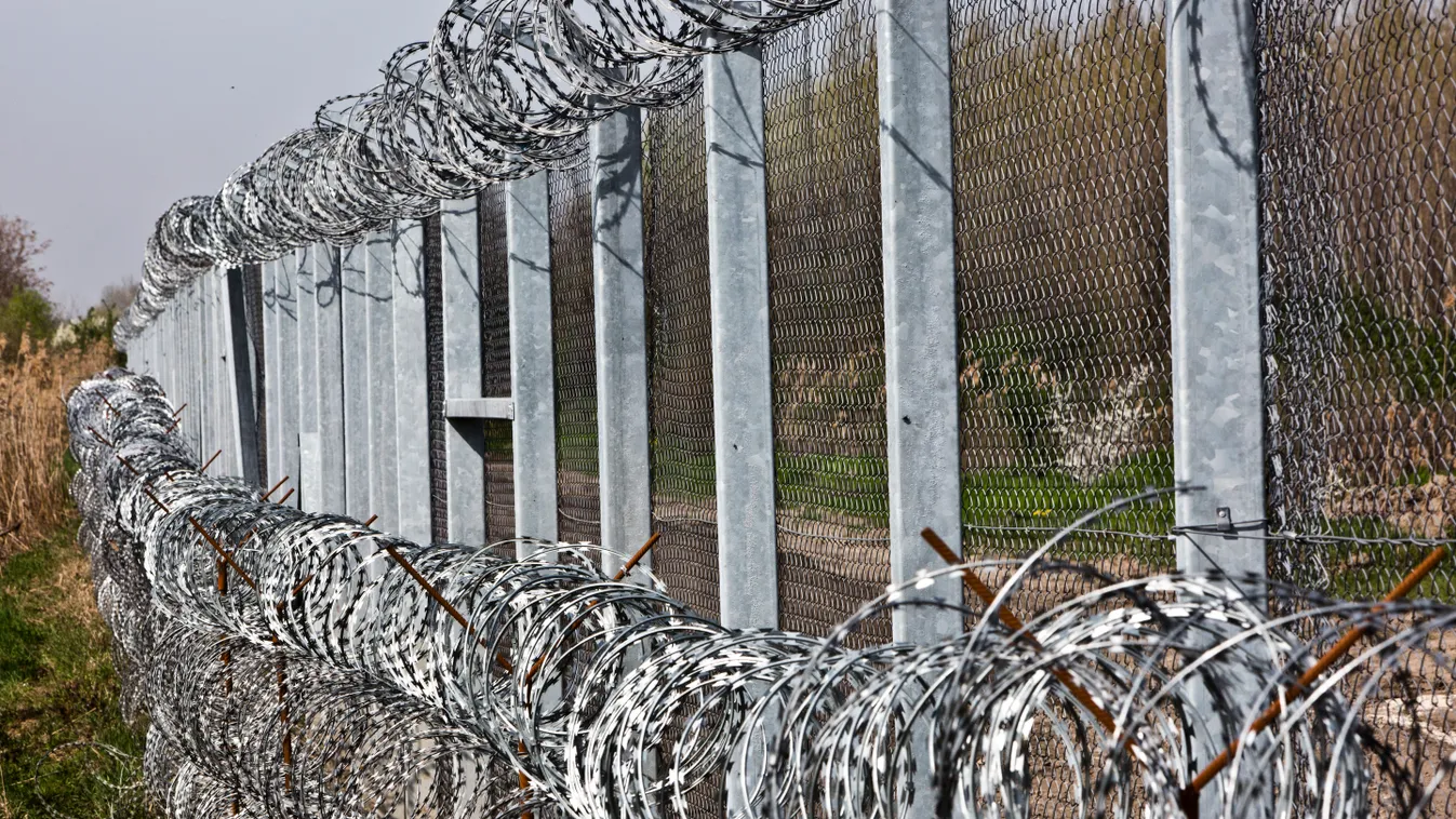 Szerb-Magyar határ Röszke térségében biztonsági határzár alias kerítés 
