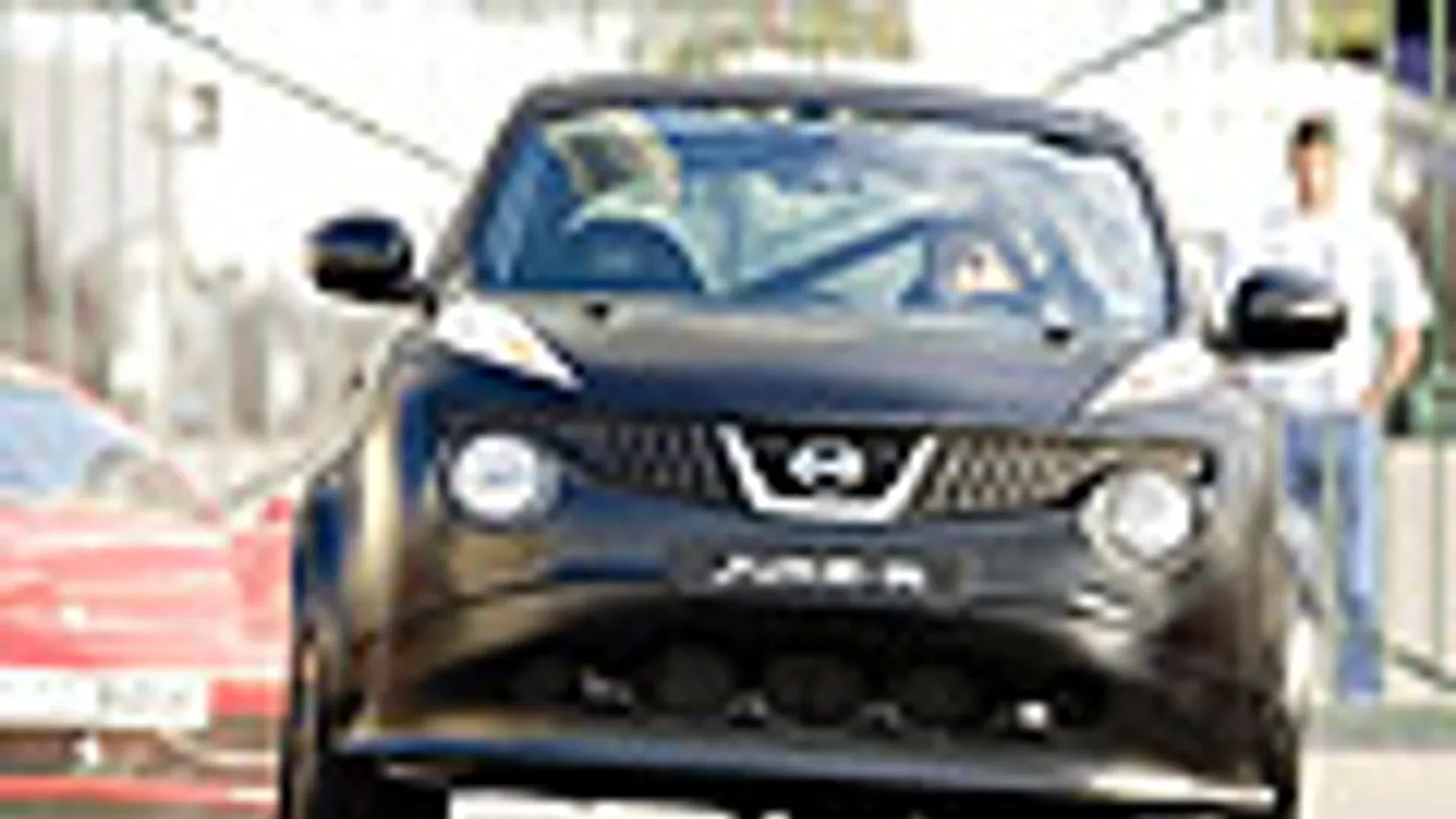 nissan juke-r