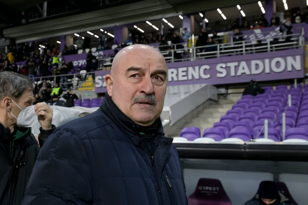 Labdarúgás, OTP Bank Liga, Újpest-Ferencváros 2022.01.30. CSERCSESZOV, Sztanyiszlav 