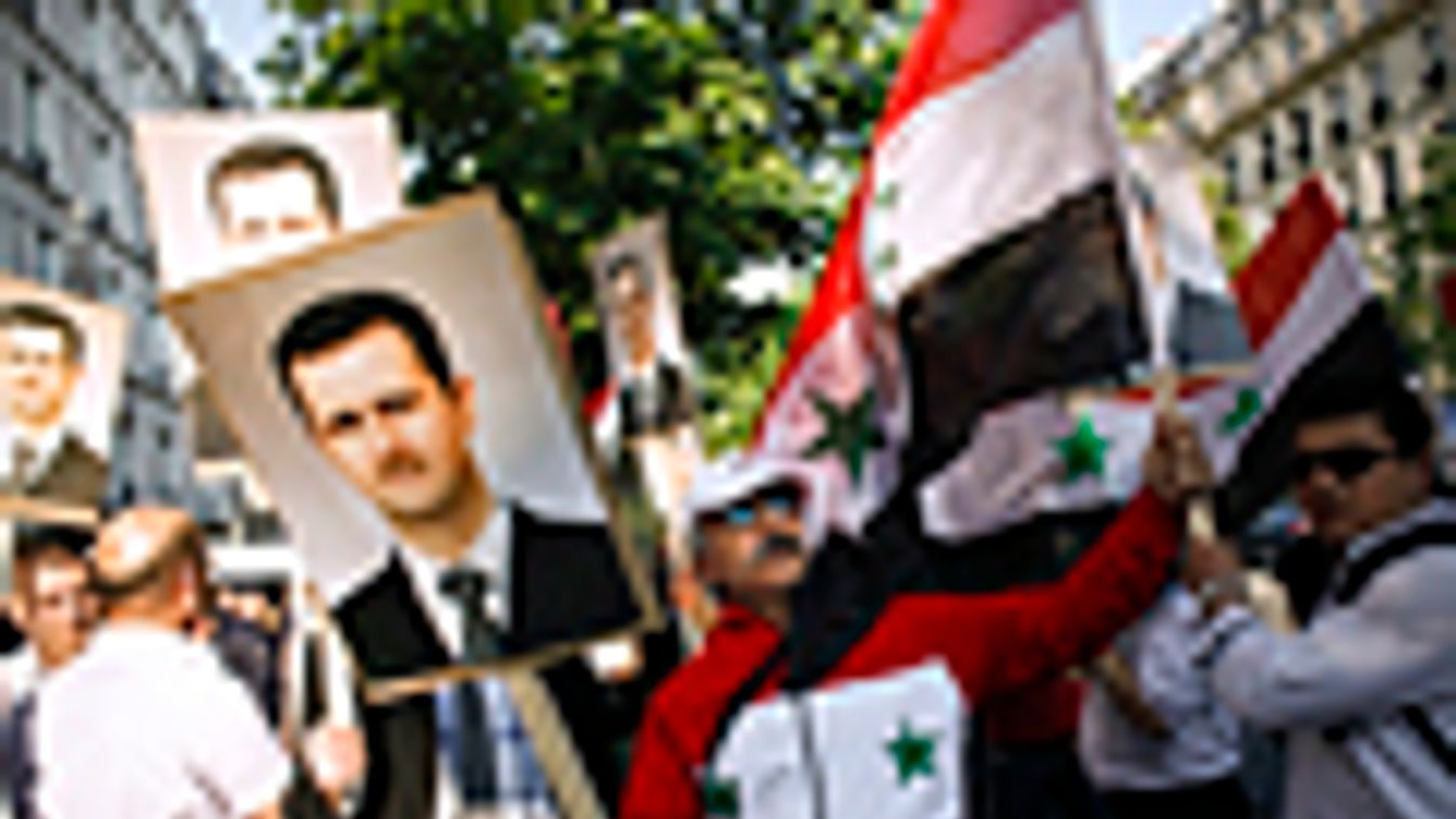 Szíria, Bashar al-Assad elnök szimpatizánsai tüntetnek Párizsban
