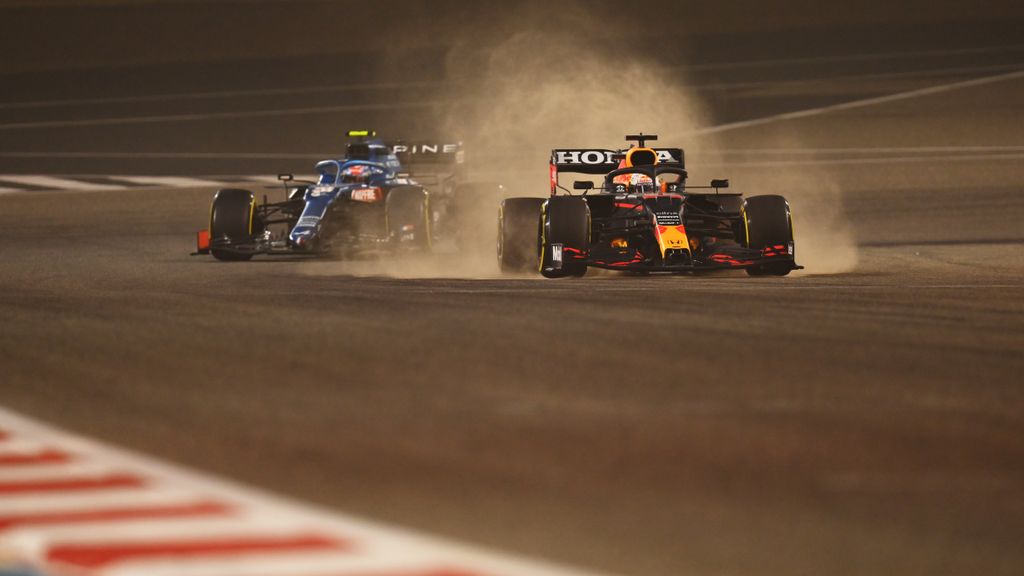 Forma-1, Esteban Ocon, Alpine, Red Bull, Max Verstappen, Bahrein teszt 1. nap 