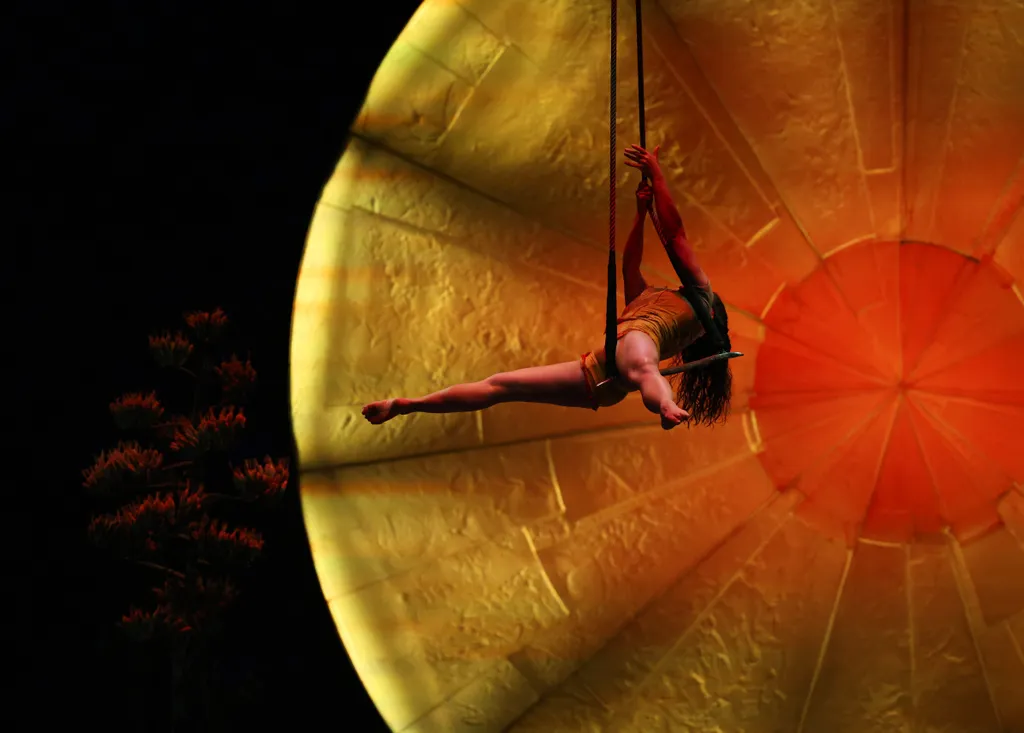 tánc, Luzia of the Cirque du Soleil, előadás, Madrid 