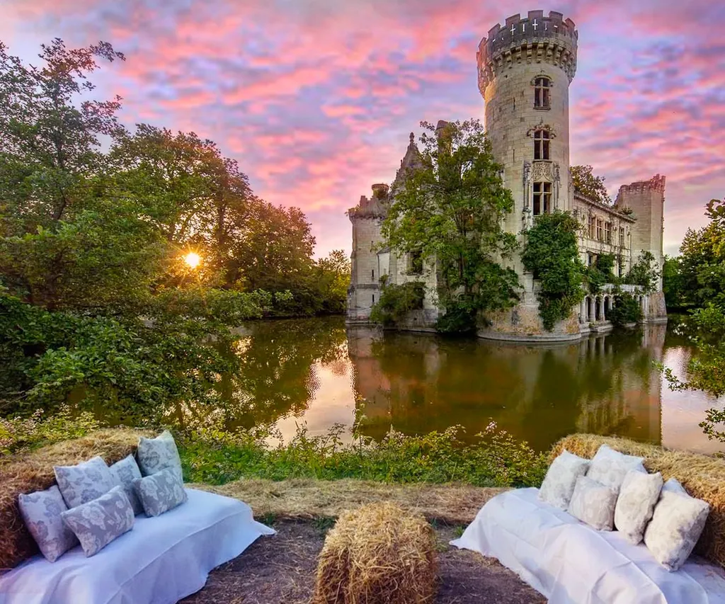 Chateau de la Mothe-Chandeniers 