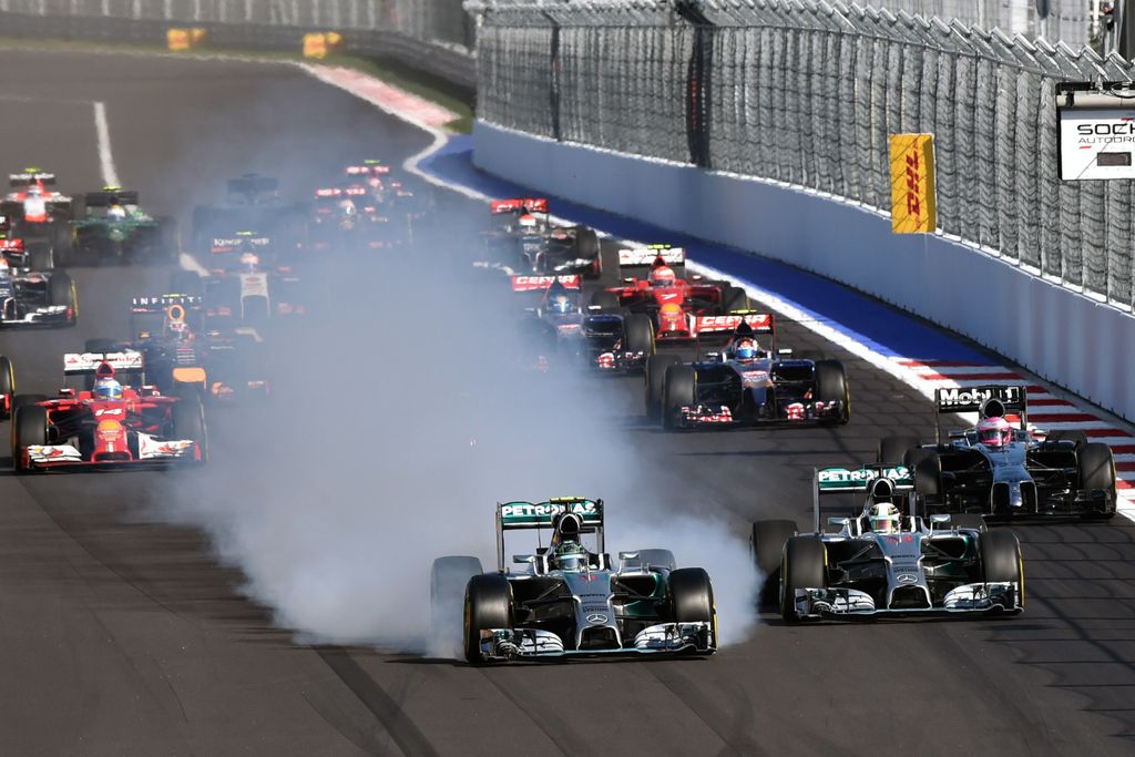 Forma-1, Nico Rosberg, Mercedes, Orosz Nagydíj, rajt 