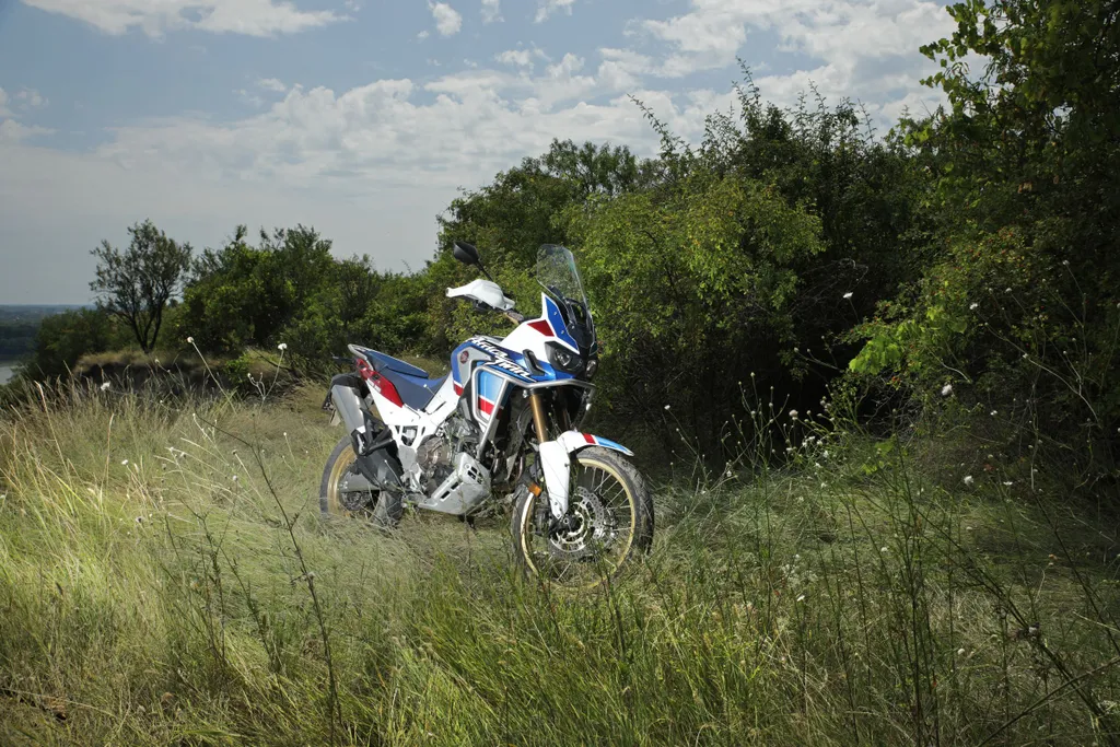 Honda Africa Twin az Érdi-magasparton 2018 július 24-én Honda Africa Twin az Érdi-magasparton 2018 július 24-én 