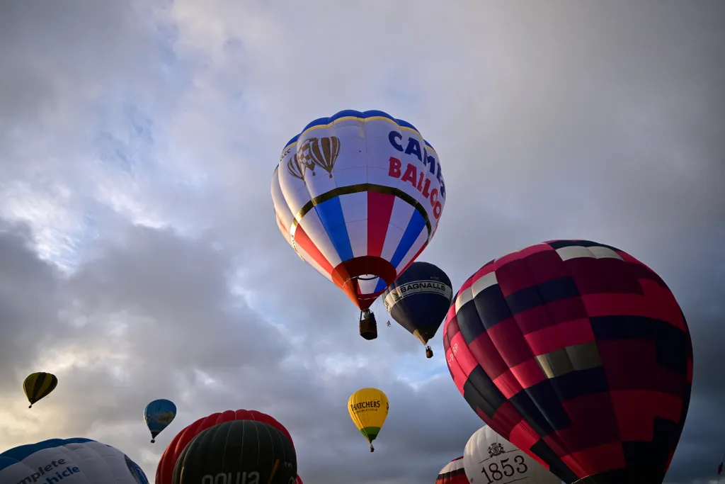 képek bristol hőlégballon fesztivál 