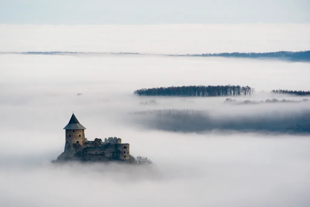 reggeli köd  ÉPÜLET FOTÓ FOTÓTÉMA IDŐJÁRÁS köd ködös tájkép vár 