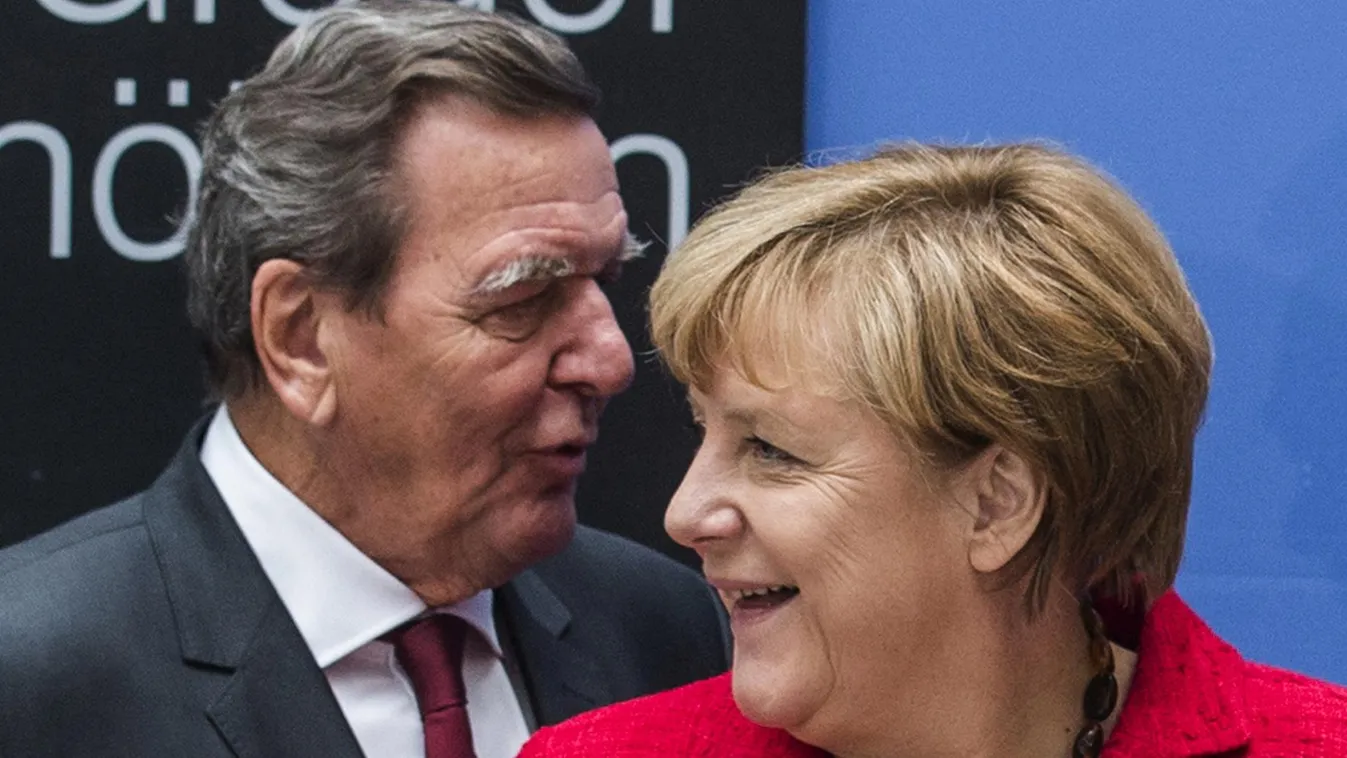 Angela Merkel és a korábbi német kancellár Gerhard Schroeder (Schröder) 