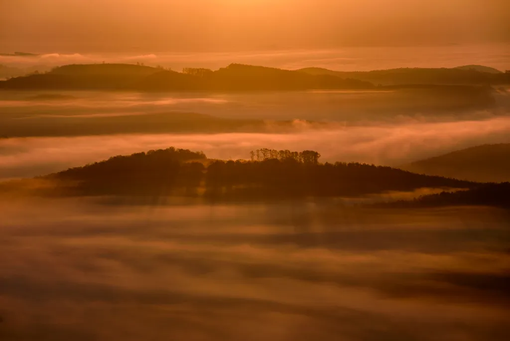 reggeli köd  FOTÓ FOTÓTÉMA hajnal IDŐJÁRÁS ködös napfelkelte NAPSZAK tájkép természetfotó 