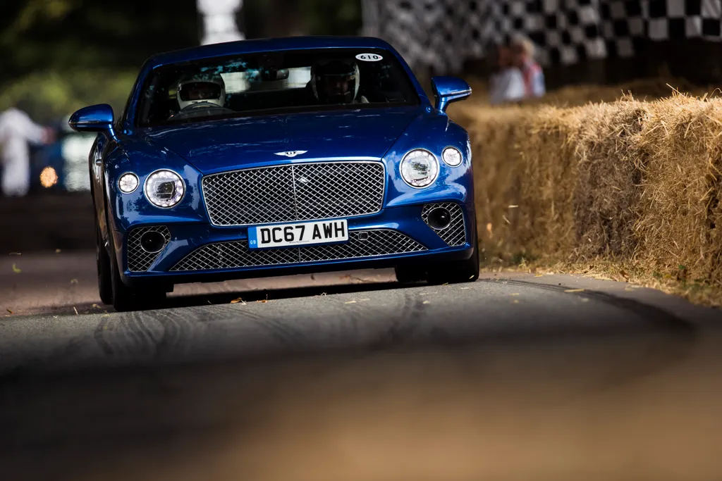 fos2018 Festival of Speed Drew Gibson Continental Bentley Motors Ltd Bentley Batch 6 Andrew Unsworth Andrew Marson Action 2018 GRRC GT Michelin Supercar Run Festival of speed, 2018
England 12th - 15th July 2018
Photo: Drew Gibson 