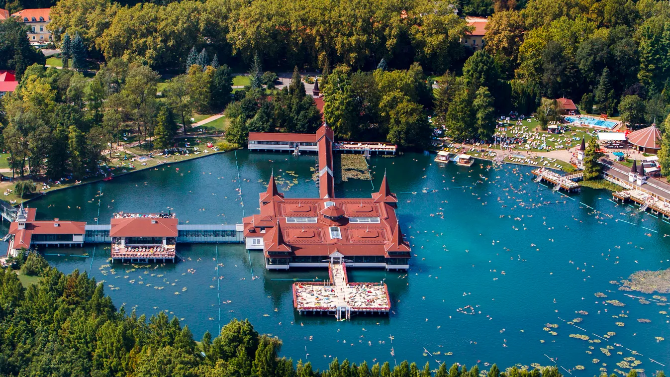 FOTÓ FOTÓTECHNIKA légi felvétel TÁJ tó termálfürdő 