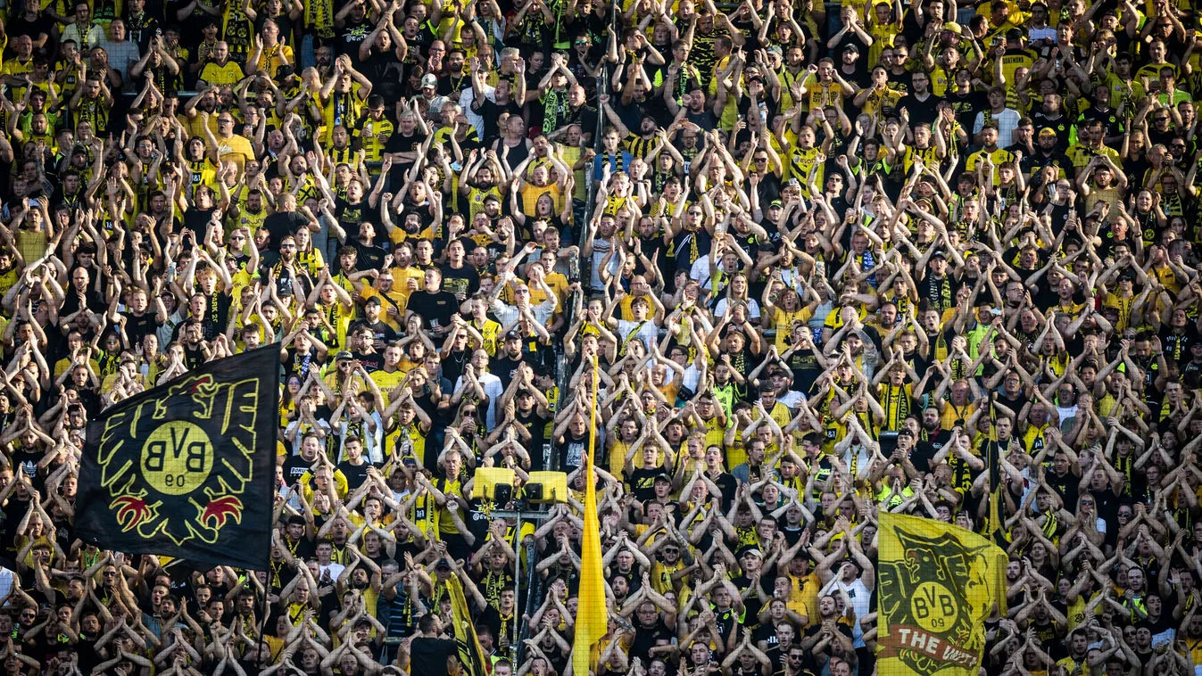 Borussia Dortmund - FC Copenhagen Sports soccer Horizontal CHAMPIONS LEAGUE 
