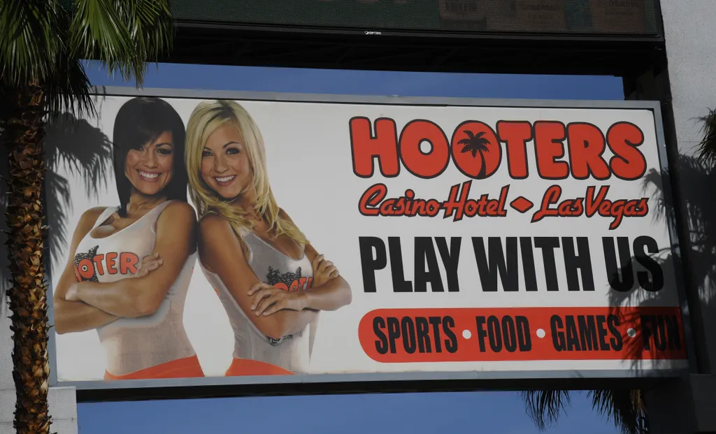 Hooters Casino Hotel In Las Vegas To Be Rebranded By OYO Hotels construction 