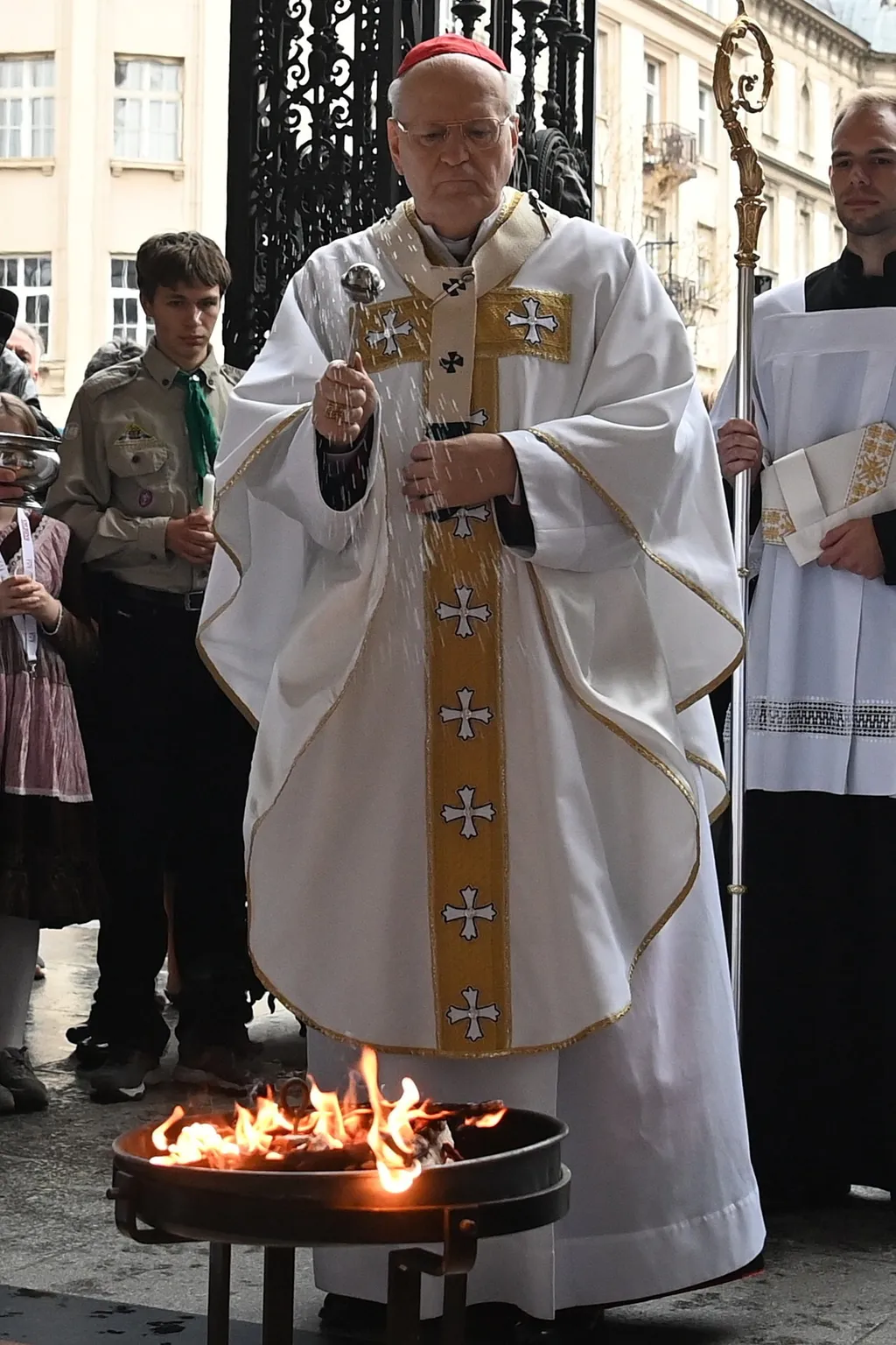 ERDŐ Péter, nagyszombat, húsvét, budapest, Magyarország, ünnep, vallás, katolikus 