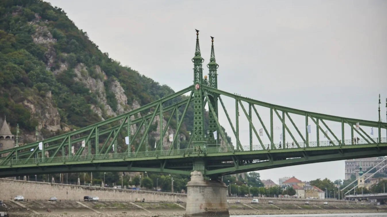A Duna átúszása 