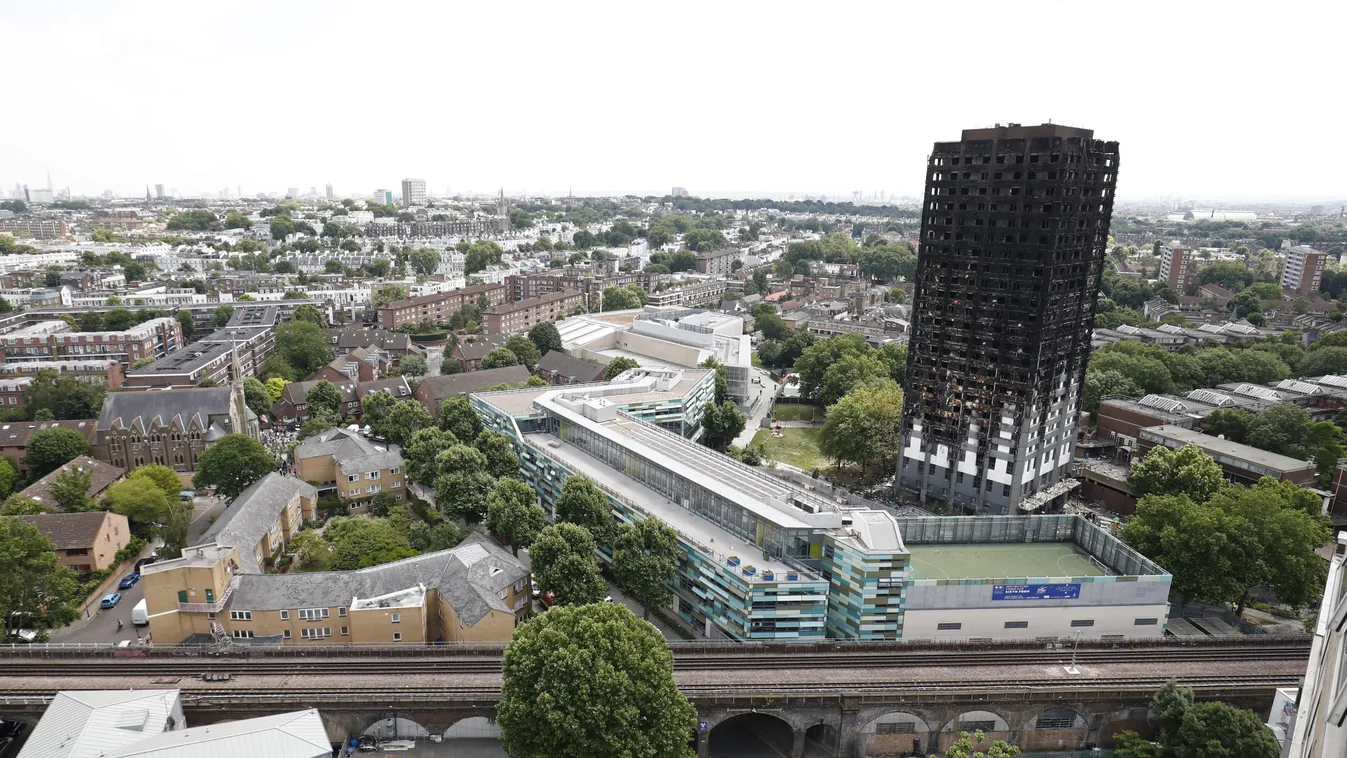 London leégett toronyház 