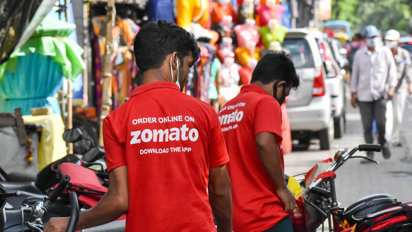 Zomato, étel kiszállítás, kiszállítás, házhozszállítás, házhoz szállítás, indiai ételszállító vállalat, futár, India, 2021 