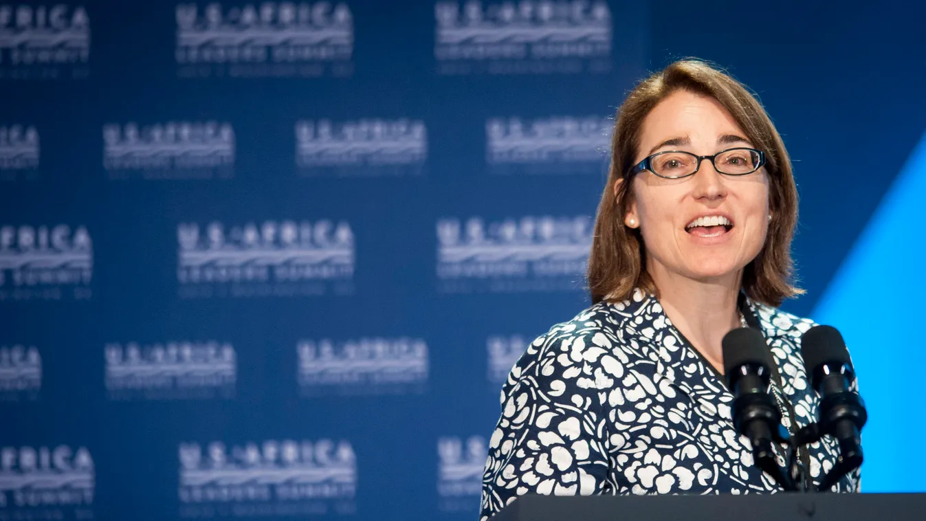 Sarah Sewall, az Egyesült Államok külügyminisztériumának polgári biztonságért, demokráciáért és emberi jogokért felelős államtitkára 
