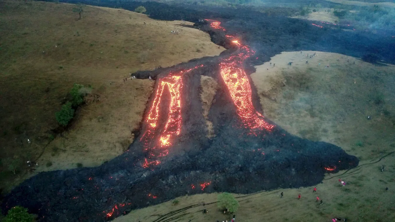 Vulkánkitörés Guatemalában   FOTÓ FOTÓTECHNIKA FOTÓTÉMA láva légi felvétel tájkép tűzhányó vulkán 