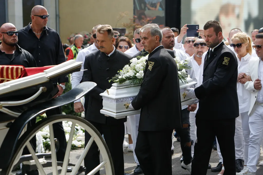 LL Junior kisfiának temetése, Fiumei úti temető 2019.09.06. 