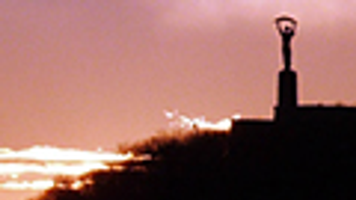 napfelkelte, hajnal, Budapest, Citadella, szabadság-szobor, Gellért-hegy, 