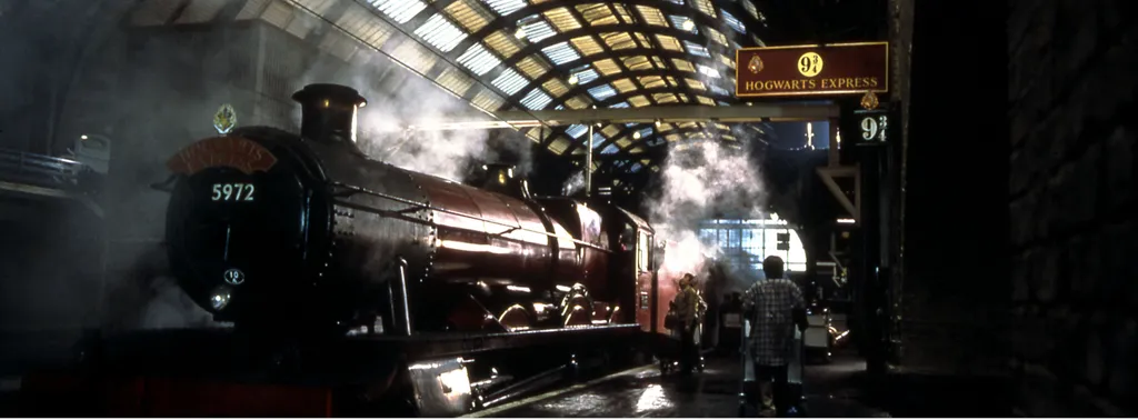 Harry Potter a l ecole des sorciers train a vapeur steam train gare panoramic RAILWAY STATION 