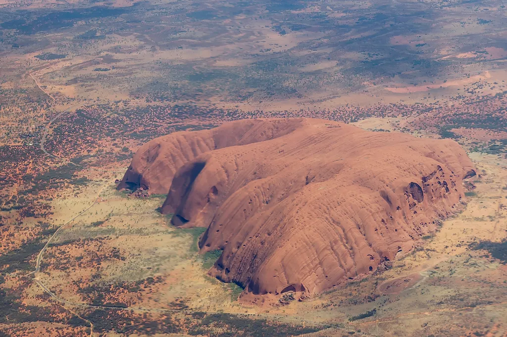 Egy közel 900 méter magas szikla az ausztrál őslakosok szent helye, galéria, 2023 