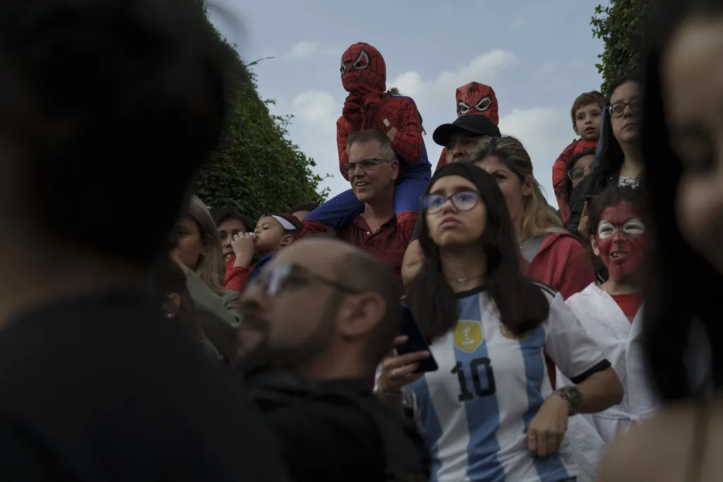 Fans aim to break record for biggest Spider-Man gathering in Buenos Aires Buenos Aires,gathering,record,Spider Man,spider man costume,Spid Horizontal Pókember találkozó Argentínában 