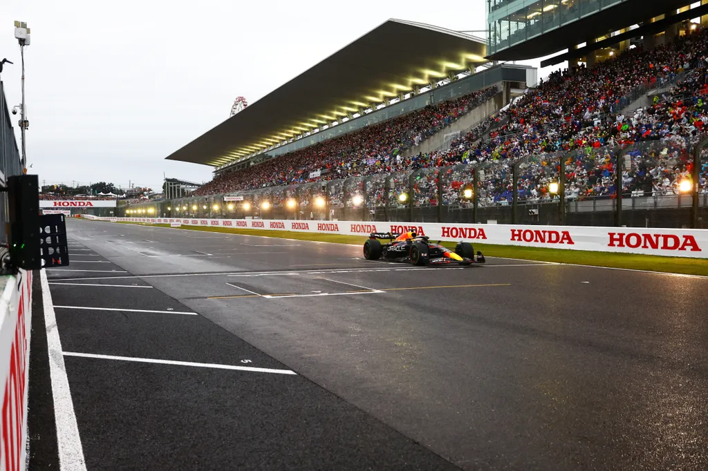 Forma-1, Japán Nagydíj, Max Verstappen,  Red Bull 