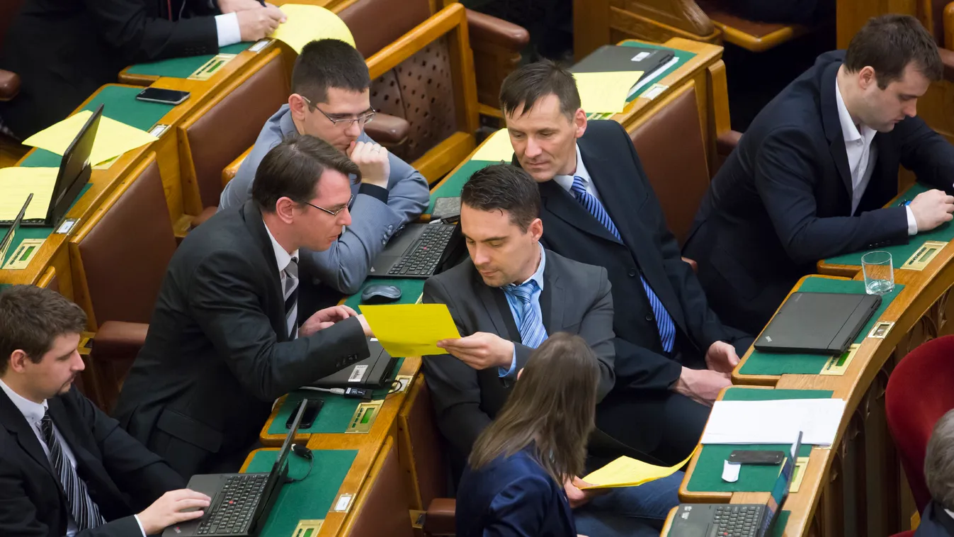 Parlament Jobbik Vona Gábor 