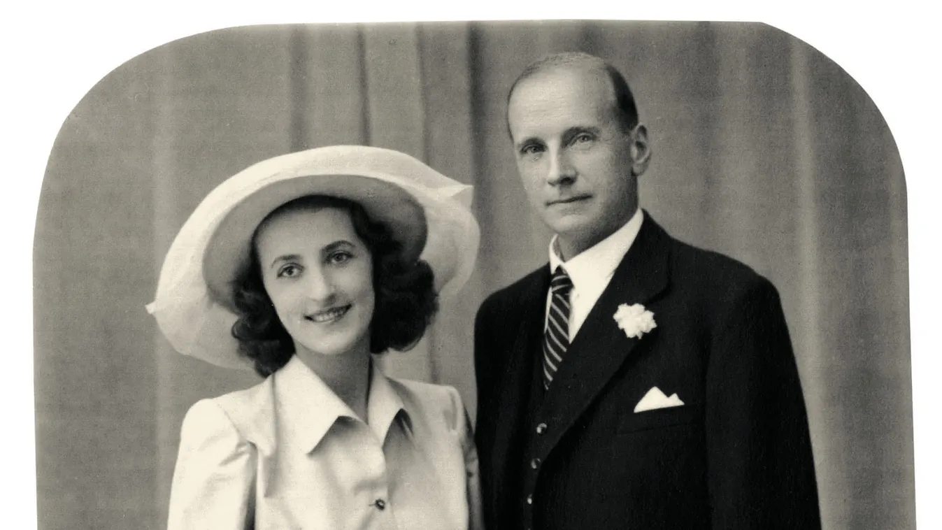 Ottrubay Melinda és Esterházy Pál esküvői fotója 