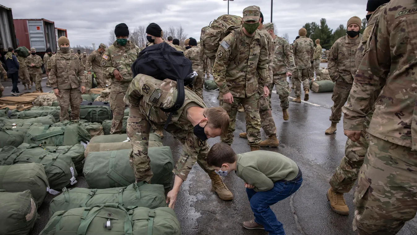 10th Mountain Troops Return To Fort Drum As Part Of US Drawdown From Afghanistan GettyImageRank2 Color Image HORIZONTAL 